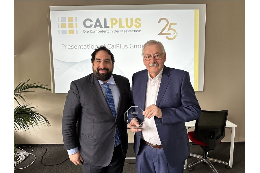 Fluke celebrates 25th anniversary with CalPlus GmbH 