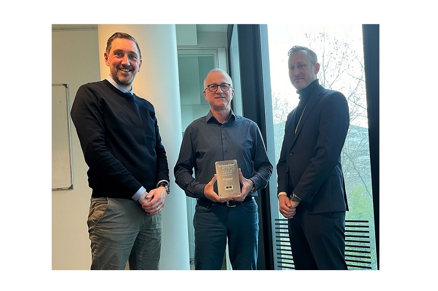 Schneider Electric Receives the 10,000,000th Anybus Module Award from HMS Networks