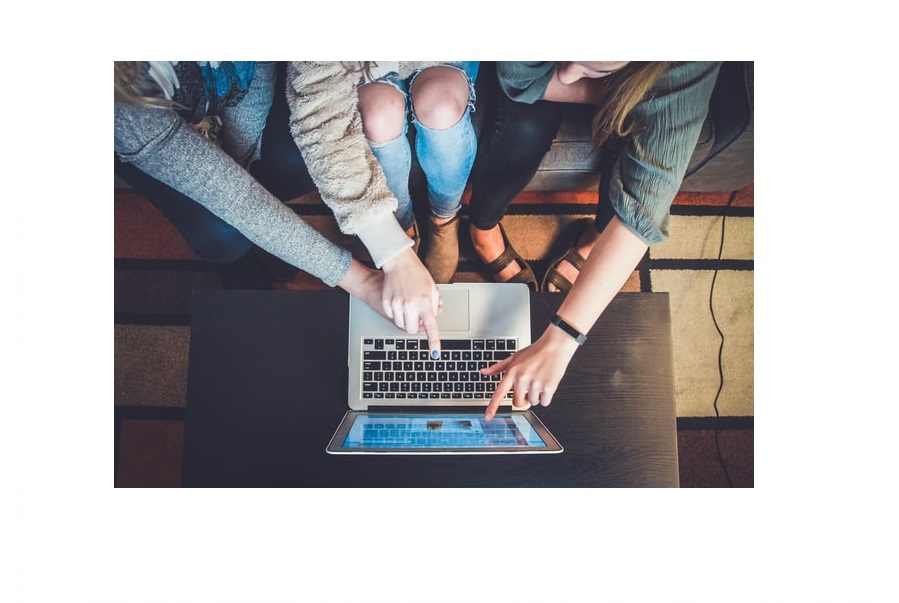 Reaching new customers online as a materials supplier