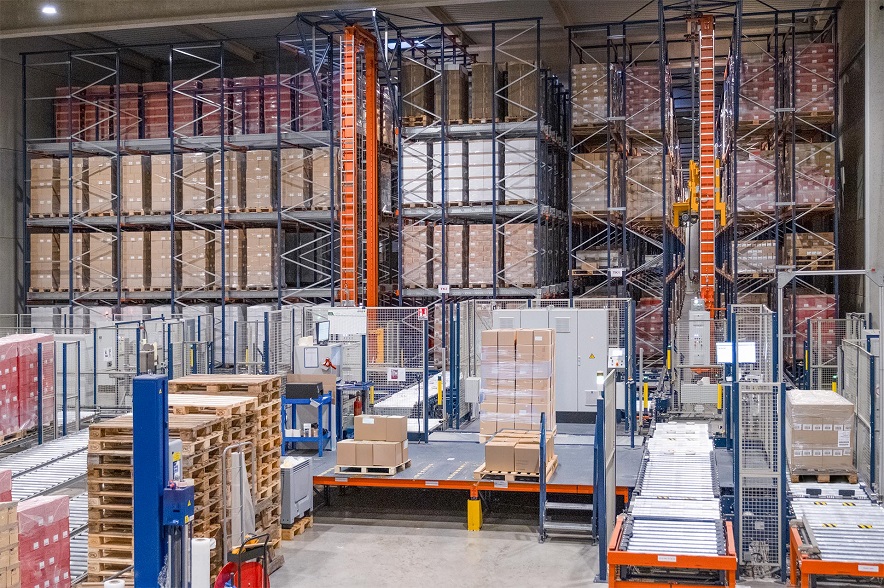 Boehli drives snack production to 31 daily tonnes with two automated storage systems from Mecalux