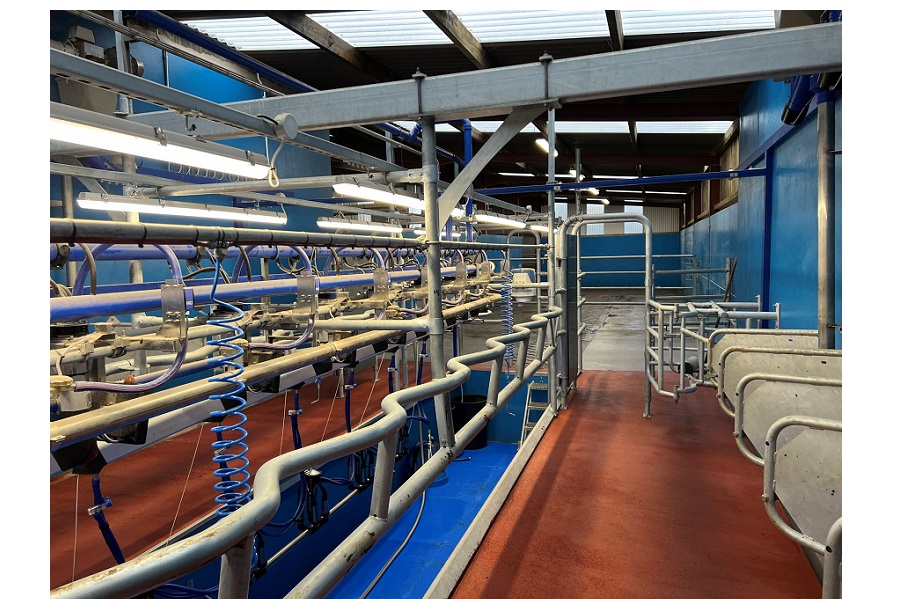 Safeguarding dairy operations with manual overrides in three-phase systems