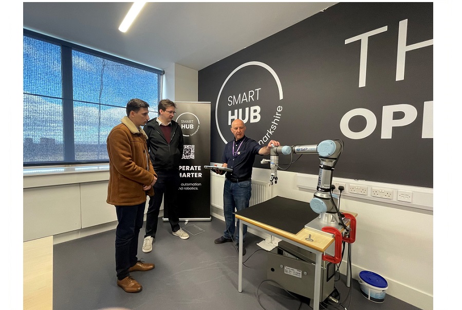 Universal Robots brings benefits of automation to Scottish Colleges and SMEs