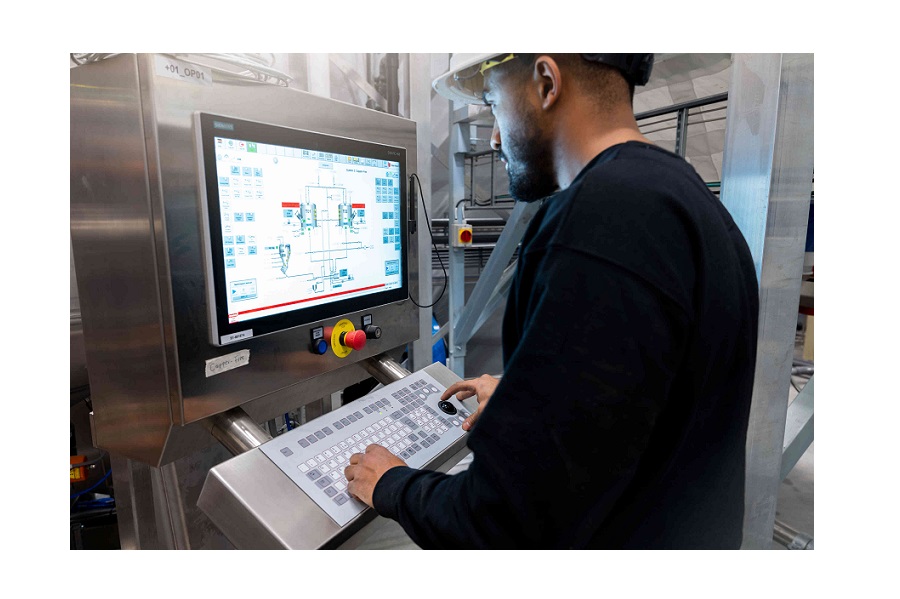 Production of antifouling coatings and industrial paints at Steen-Hansen