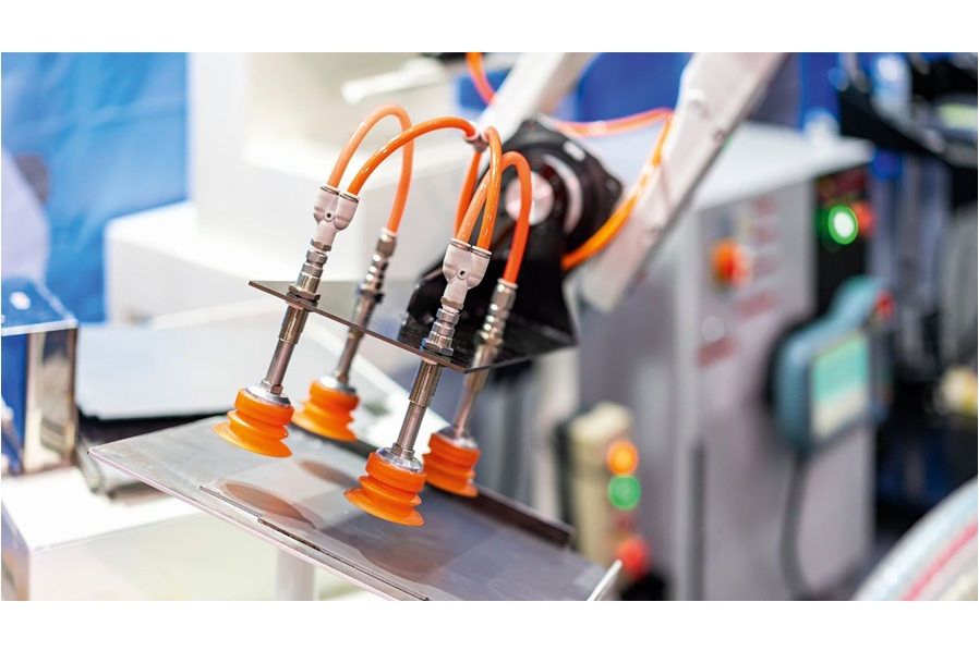 PQ Cube Pressure Sensor Sets New Standards for Pneumatic Applications